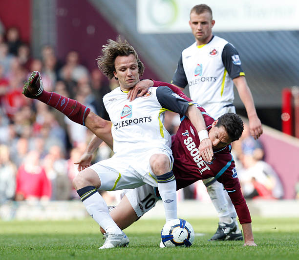 美国通过一 美国通过一