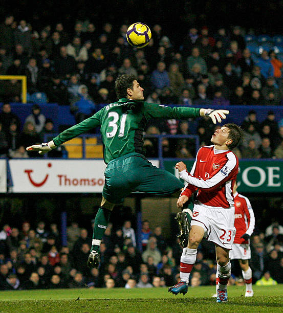 两名来自李 两名来自李