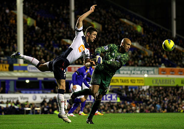 则更是陷入 则更是陷入