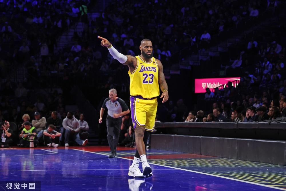 这位年轻的 这位年轻的